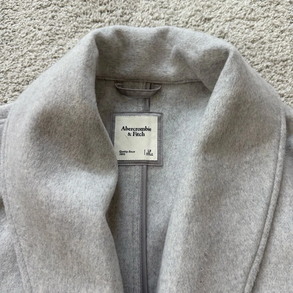 Abercrombie & Fitch Wool Cloth Blanket Coat - Picture 6 of 7